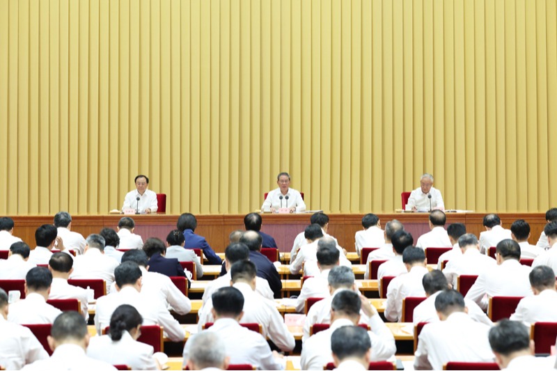 习近平就发展先进制造业作出重要指示