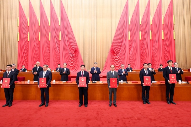 习近平出席国家科学技术奖励大会两院院士大会中国科协第十一次全国代表大会并发表重要讲话
